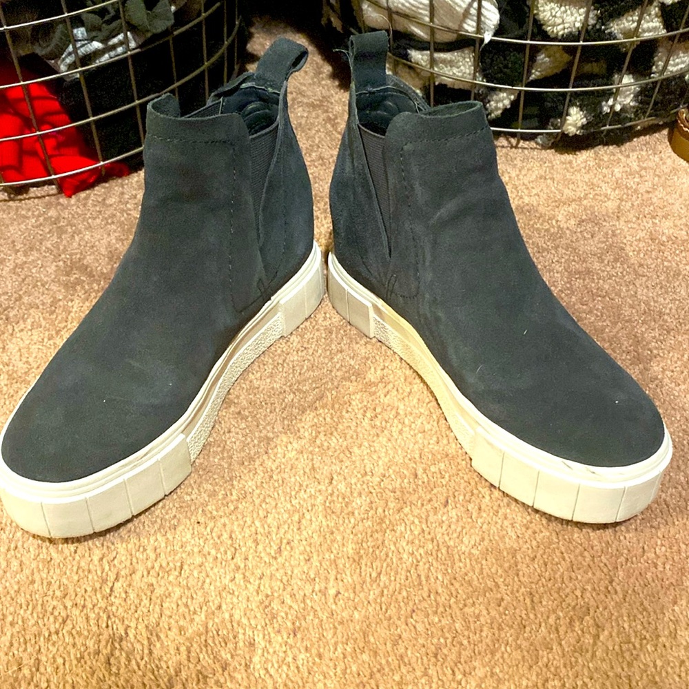 Women’s Dolce Vita Platform Slip On Sneakers